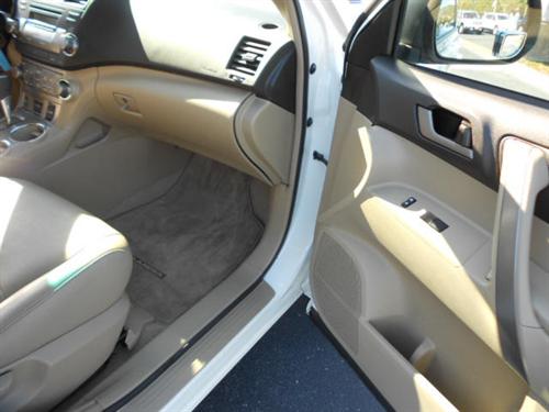 Toyota Highlander 2010 photo 2