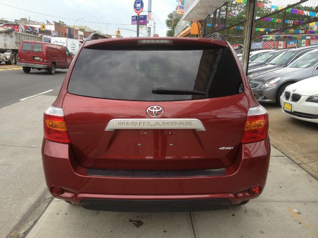 Toyota Highlander 2010 photo 1