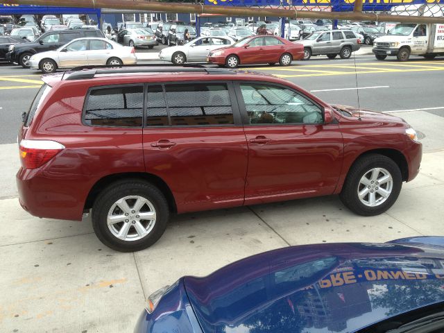 Toyota Highlander 2010 photo 16