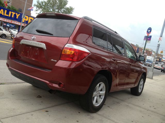 Toyota Highlander 2010 photo 2