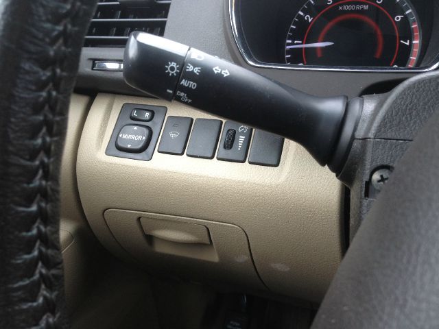 Toyota Highlander 2010 photo 26