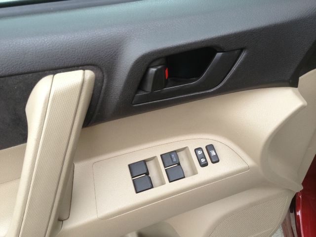 Toyota Highlander 2010 photo 3