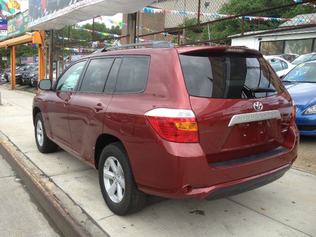 Toyota Highlander 2010 photo 32