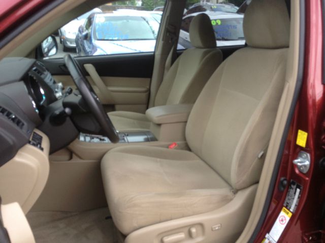 Toyota Highlander 2010 photo 37