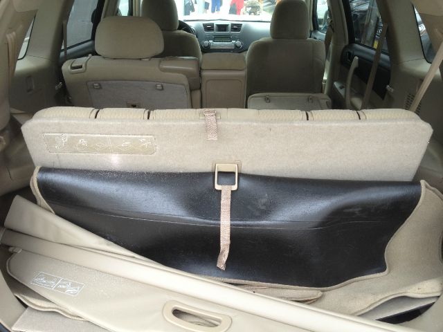 Toyota Highlander 2010 photo 54