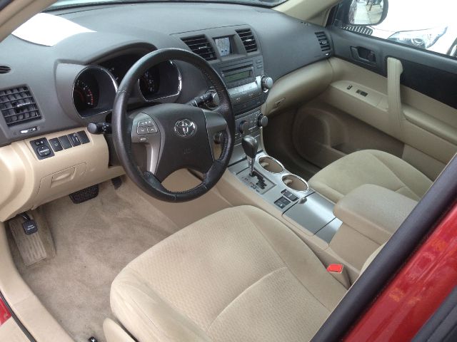 Toyota Highlander 2010 photo 57