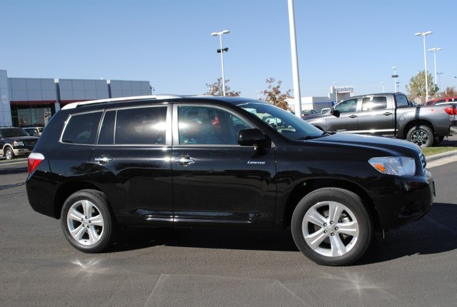 Toyota Highlander 2010 photo 2