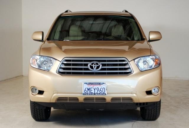Toyota Highlander 2010 photo 1