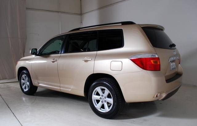 Toyota Highlander 2010 photo 4