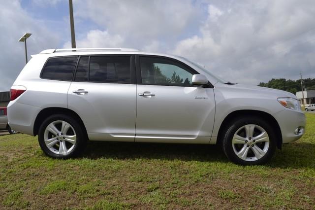 Toyota Highlander LS Flex Fuel 4x4 This Is One Of Our Best Bargains SUV