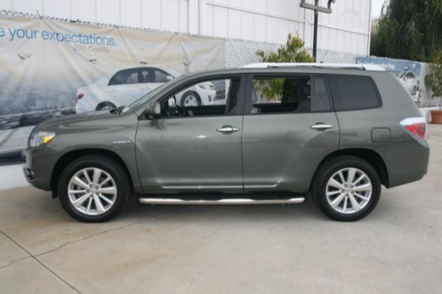 Toyota Highlander 2010 photo 4