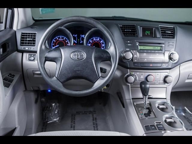 Toyota Highlander 2010 photo 3