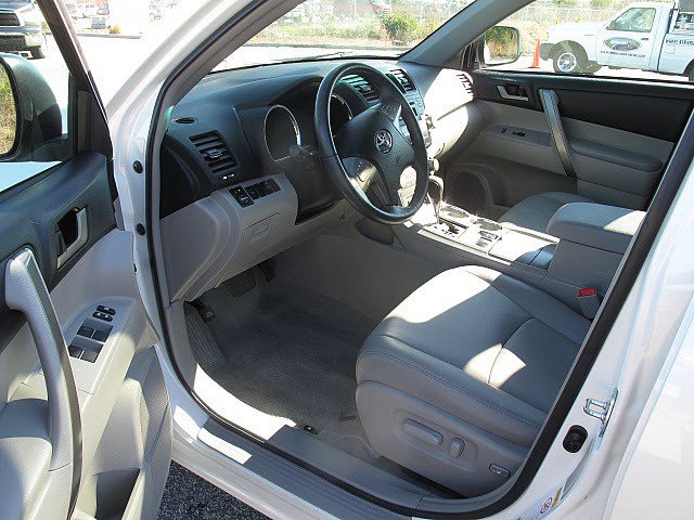 Toyota Highlander 2010 photo 3
