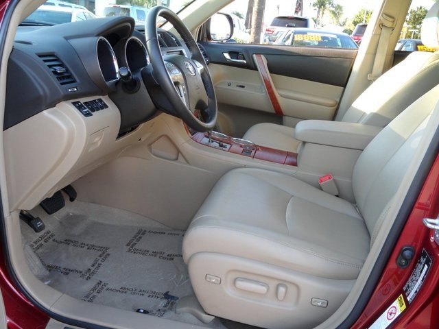Toyota Highlander 2010 photo 2