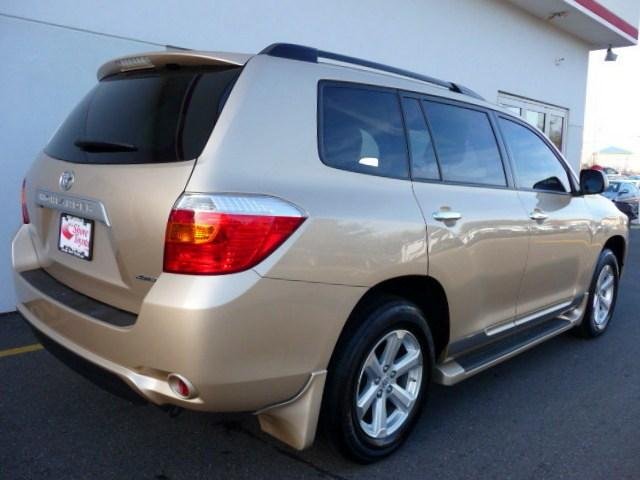Toyota Highlander 2010 photo 5