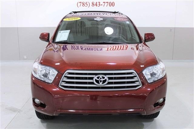 Toyota Highlander 2010 photo 2