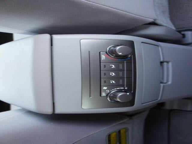 Toyota Highlander 2010 photo 6