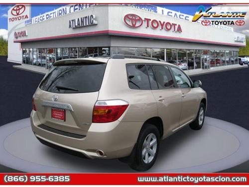 Toyota Highlander 2010 photo 2