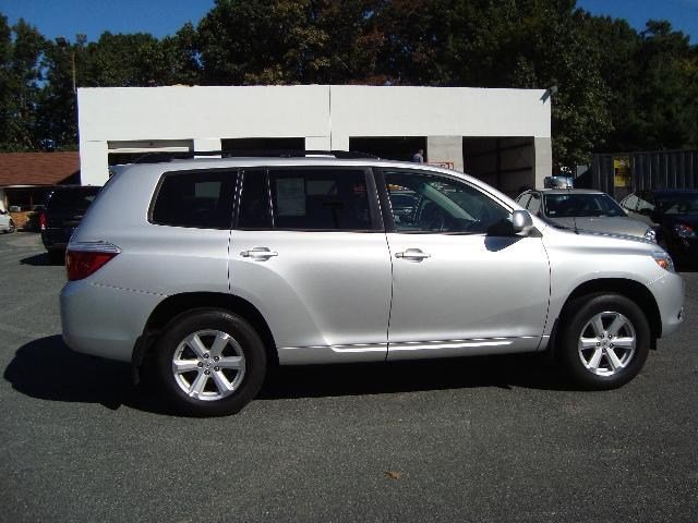 Toyota Highlander 2010 photo 3