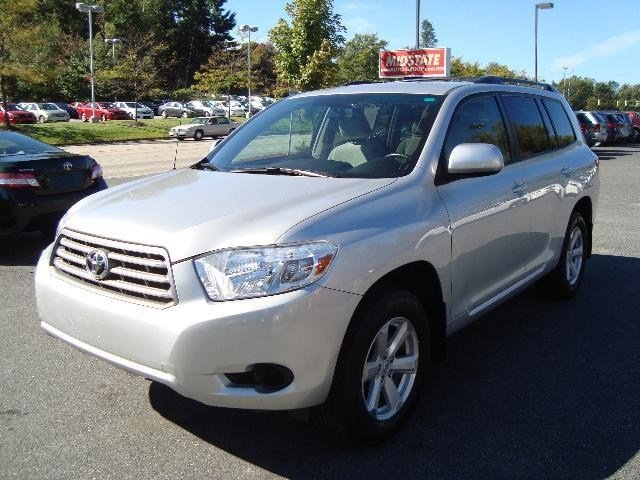 Toyota Highlander Base Unspecified