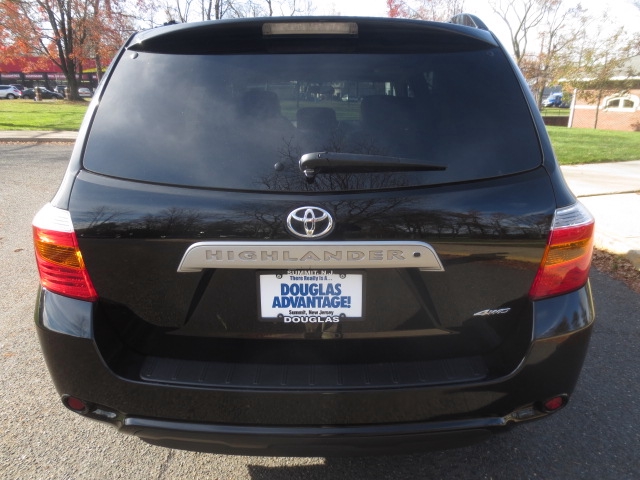 Toyota Highlander 2010 photo 2