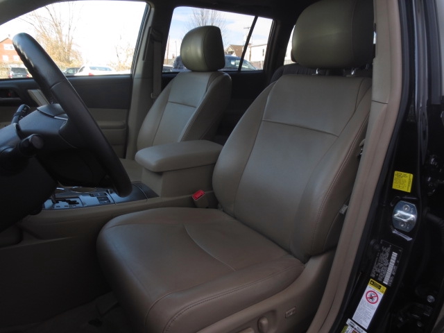 Toyota Highlander 2010 photo 4