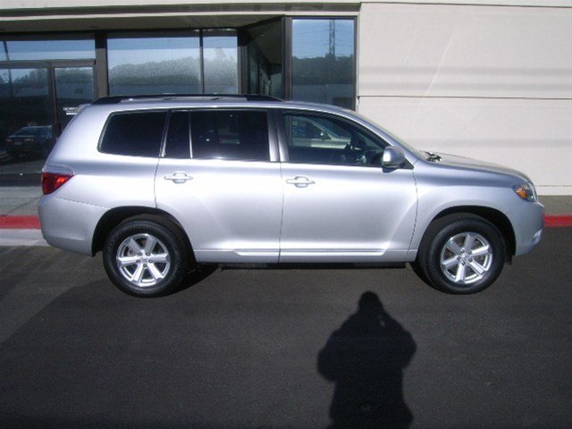 Toyota Highlander 2010 photo 5