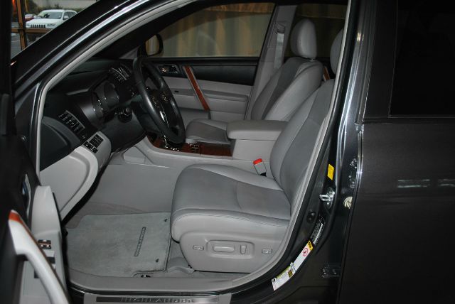 Toyota Highlander 2010 photo 3