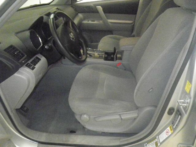 Toyota Highlander 2010 photo 1
