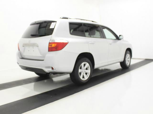 Toyota Highlander 2010 photo 2