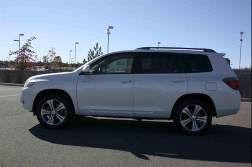 Toyota Highlander 2010 photo 2