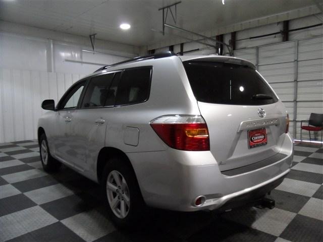 Toyota Highlander 2010 photo 4