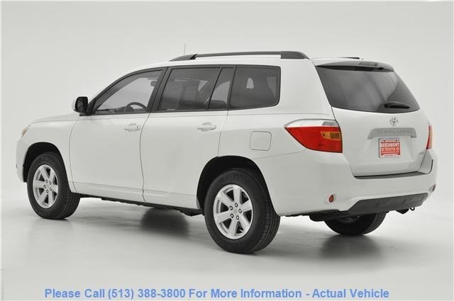 Toyota Highlander 2010 photo 4