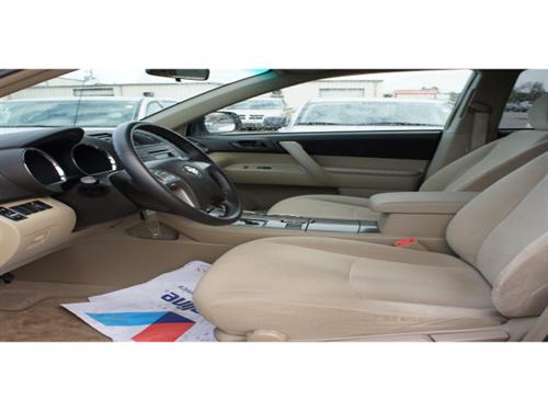 Toyota Highlander 2010 photo 1