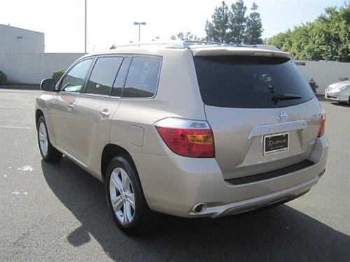 Toyota Highlander 2010 photo 1