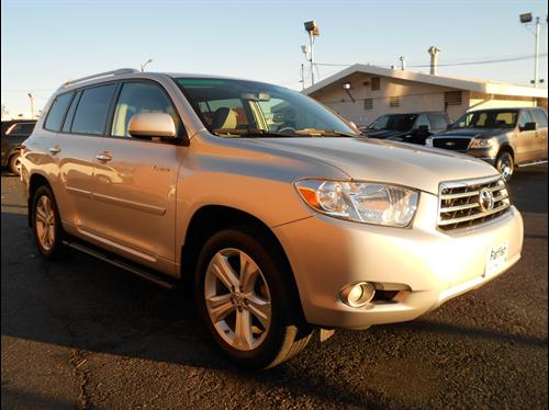 Toyota Highlander 2010 photo 2