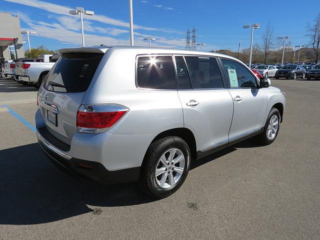 Toyota Highlander 2011 photo 3
