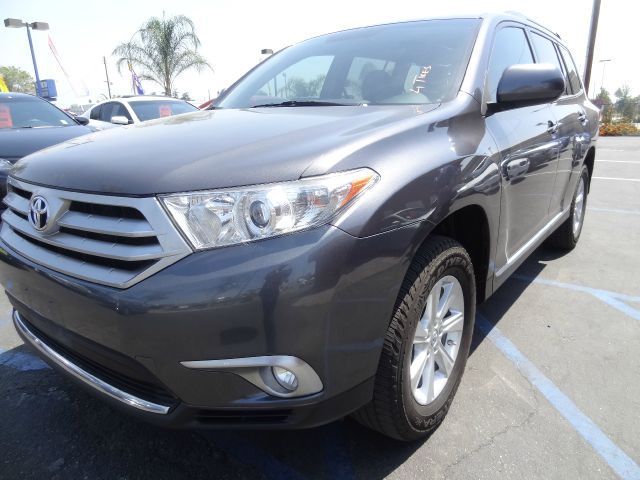 Toyota Highlander 2011 photo 1