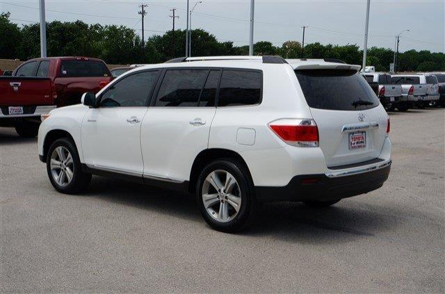 Toyota Highlander 2012 photo 2