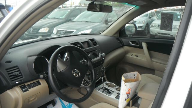 Toyota Highlander 2012 photo 2