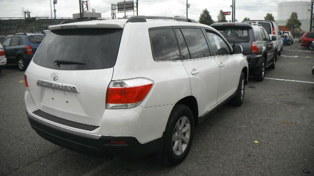 Toyota Highlander 2012 photo 4