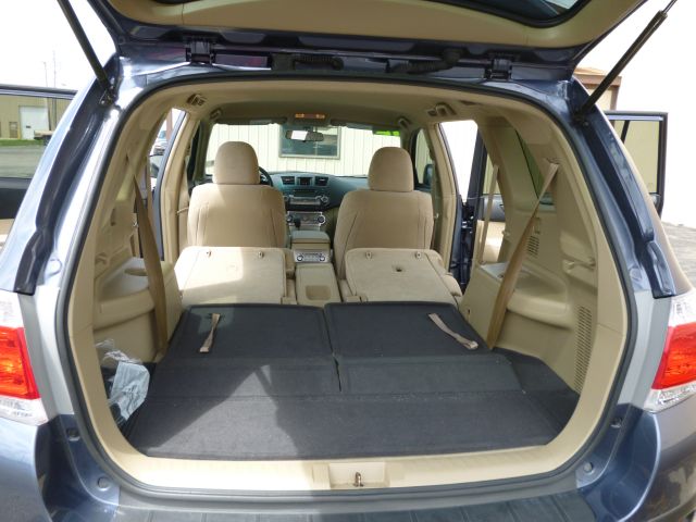 Toyota Highlander 2012 photo 20