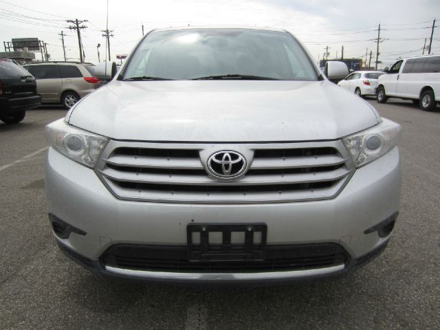 Toyota Highlander 2012 photo 1