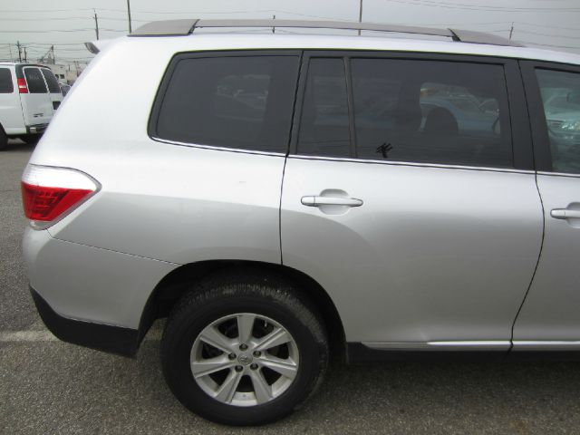 Toyota Highlander 2012 photo 3