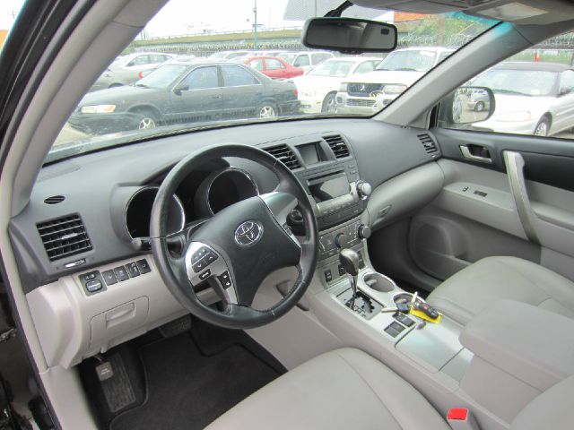 Toyota Highlander 2012 photo 3