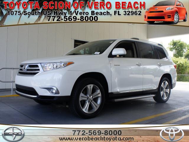 Toyota Highlander 2012 photo 1