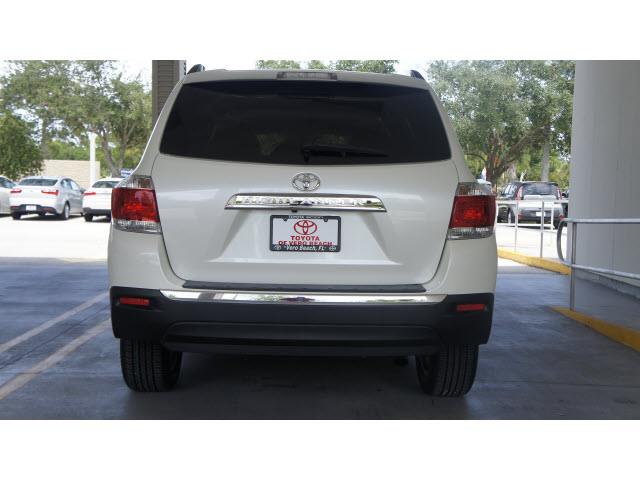 Toyota Highlander 2012 photo 2