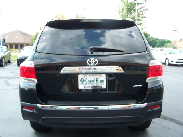 Toyota Highlander 2012 photo 1