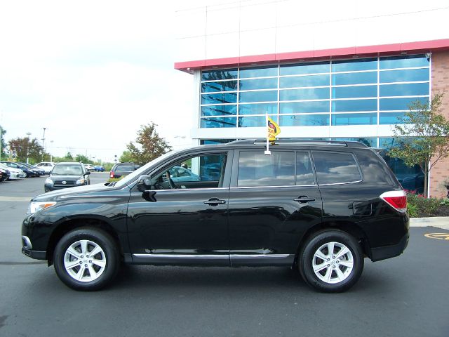 Toyota Highlander 2012 photo 2