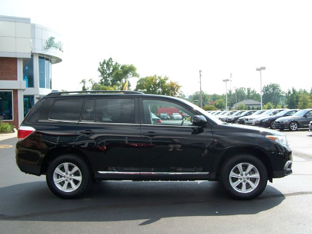Toyota Highlander 2012 photo 3